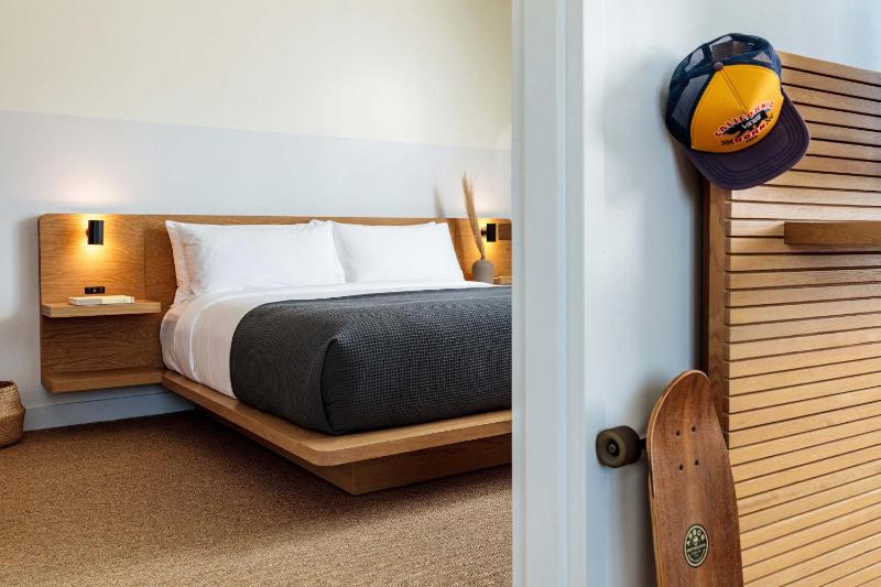 Apartment Suite, 1 Bedroom Suite, 1 King, City view         