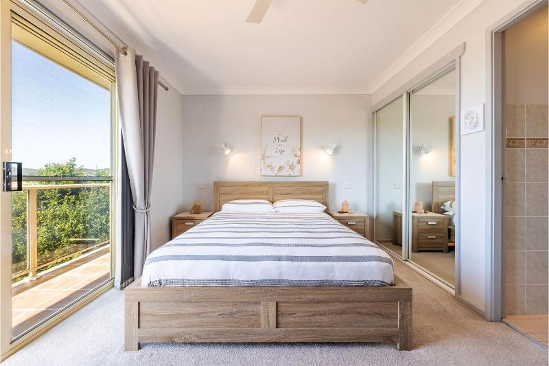 124 Rocky Point Rd - pet friendly air con Wi-Fi high chair and Cot - image 8