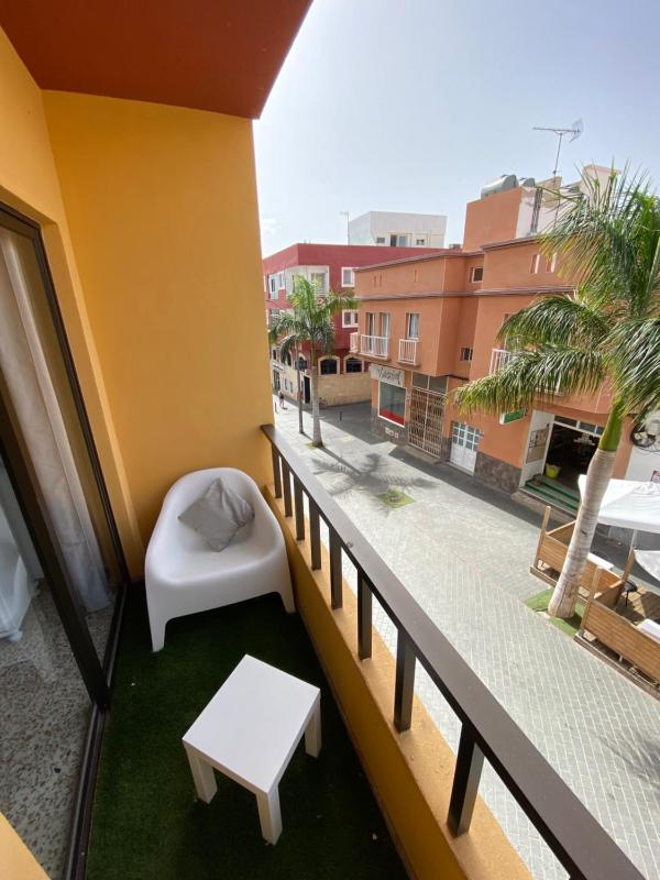 One-Bedroom Apartment image 2