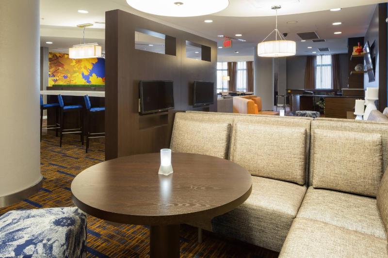 Courtyard by Marriott Houston by The Galleria - image 10