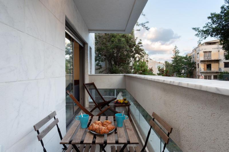 Beautiful 2BDR w MAMAD at Zalman by HolyGuest - image 5