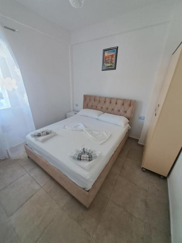 Elton Tafa guesthouse - image 9