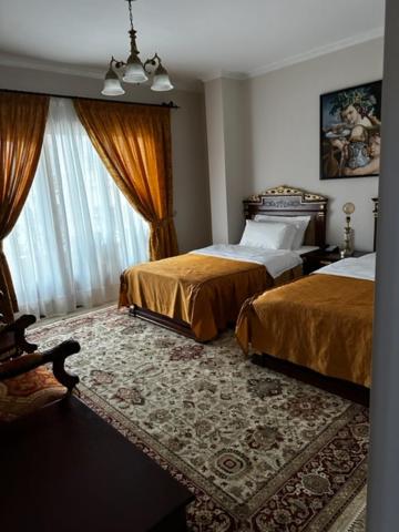 Superior Twin Room image 1