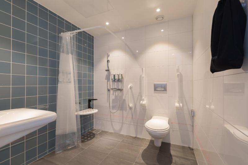 Queen Room - Mobility Access image 2
