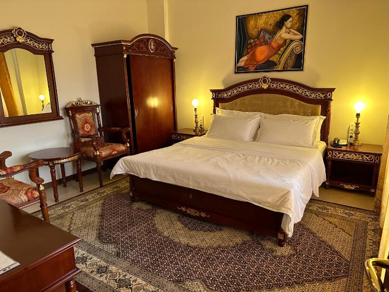 Superior Double Room image 4