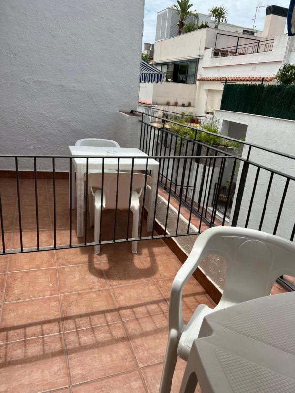 Double or Twin Room with Balcony image 2