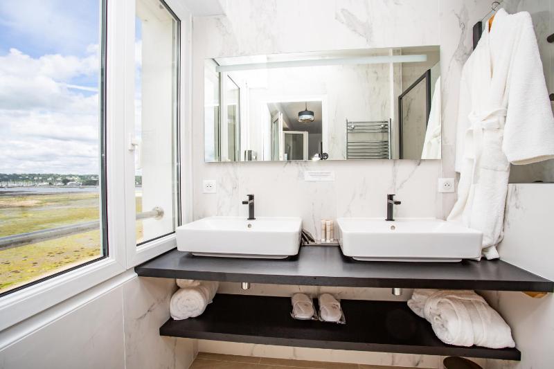 Suite image 4