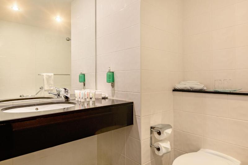 Double Room image 1