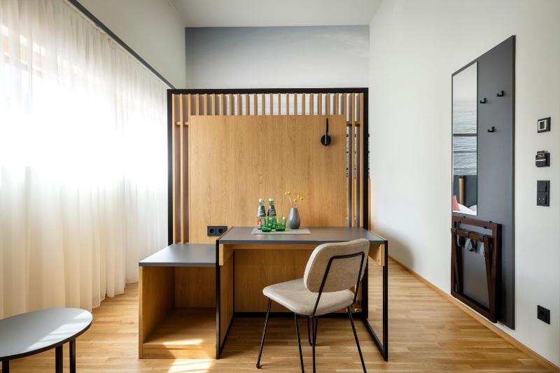 Superior Double Room image 4