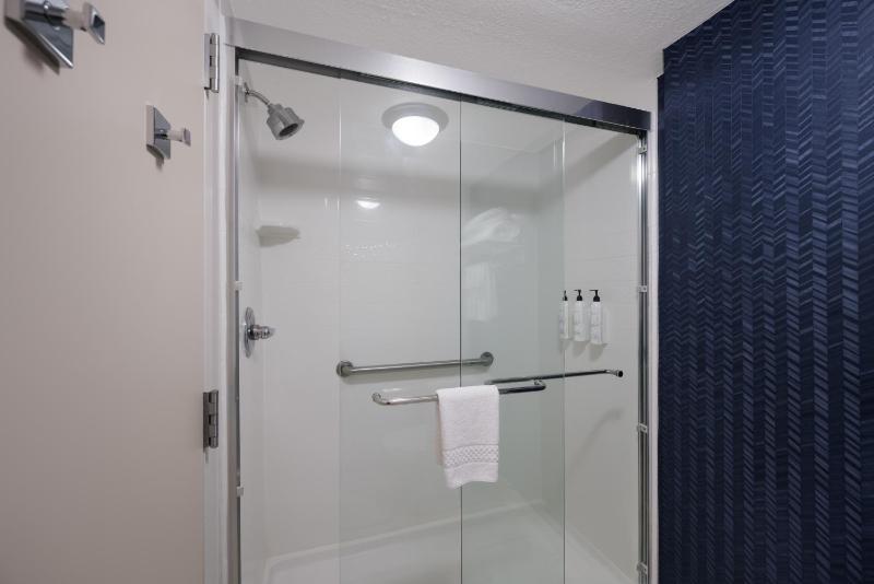 Double Room image 4