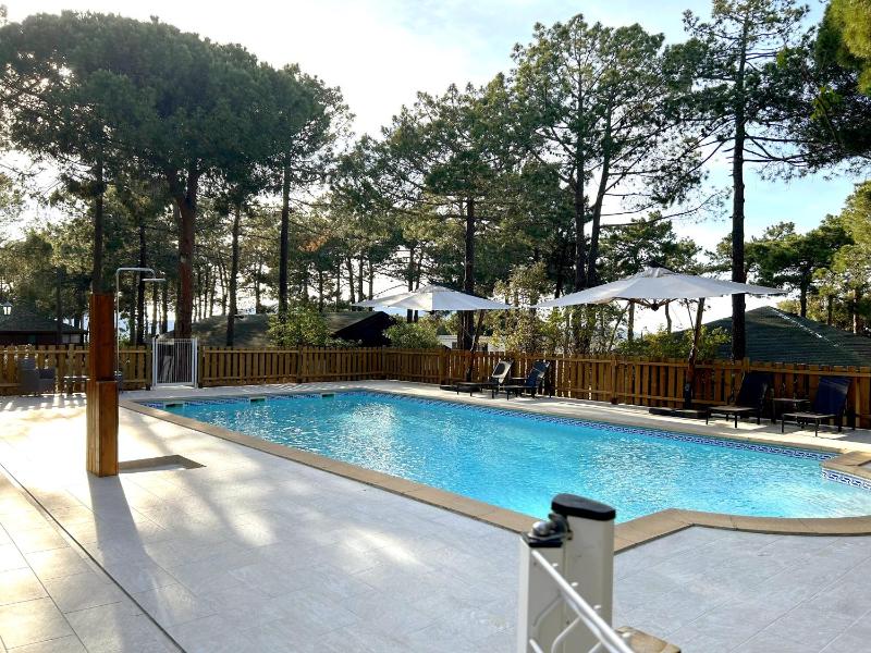 Bungalow (2 Adults + 1 Child) image 1