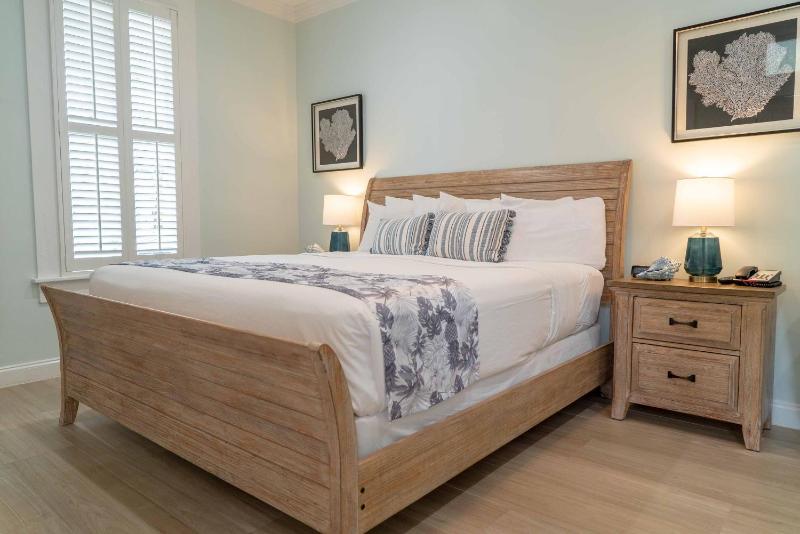 King Room image 2