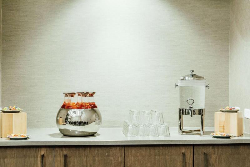 Hilton Garden Inn Denver-Union Station - image 44