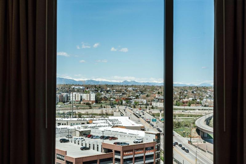 Hilton Garden Inn Denver-Union Station - image 12
