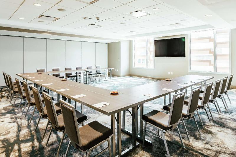 Hilton Garden Inn Denver-Union Station - image 43