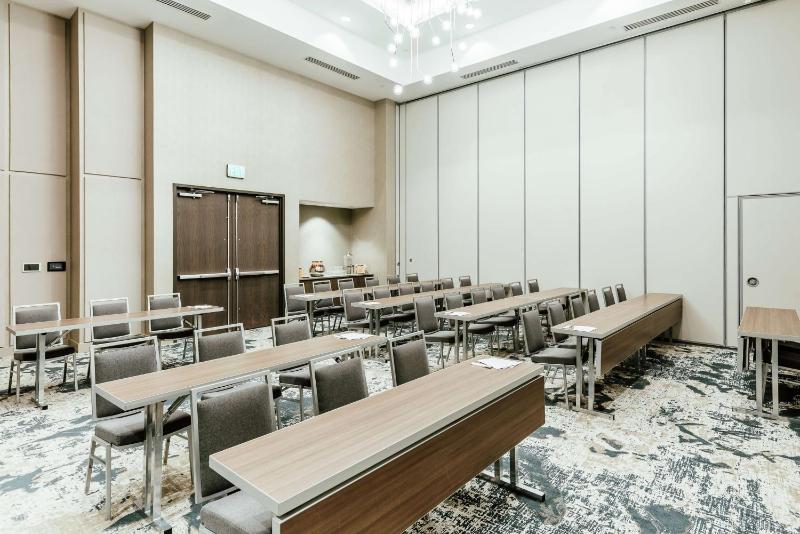 Hilton Garden Inn Denver-Union Station - image 22