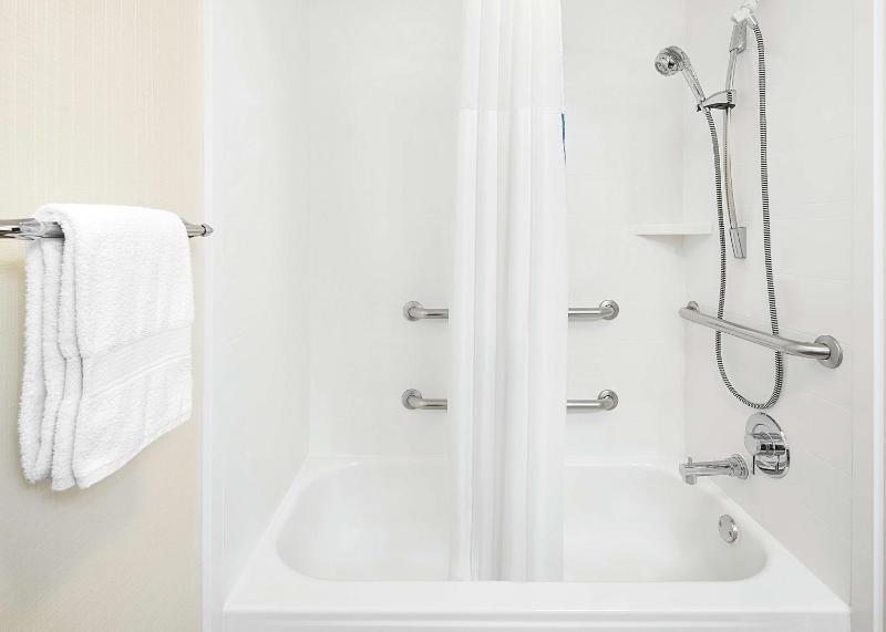 King Room - Mobility Access/Non-Smoking image 2