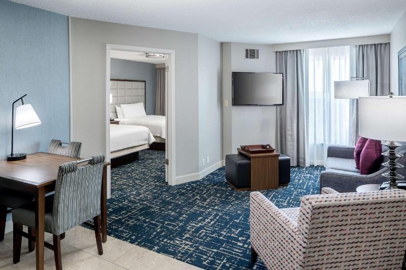 One-Bedroom Suite with Two Double Beds - Non-Smoking image 4