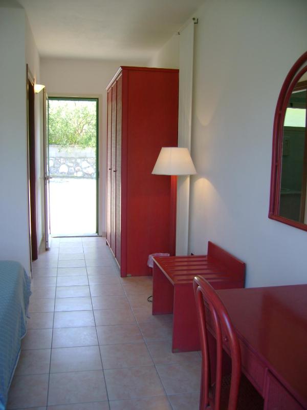 Superior Double Room with Sea View image 4