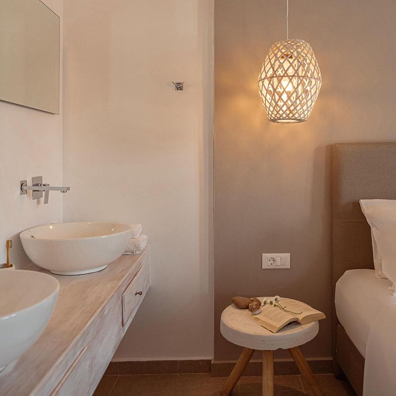 Suite with Sea View image 3