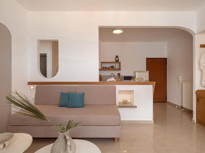 Suite with Sea View image 4