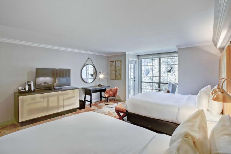 Queen Room with Two Queen Beds and Balcony