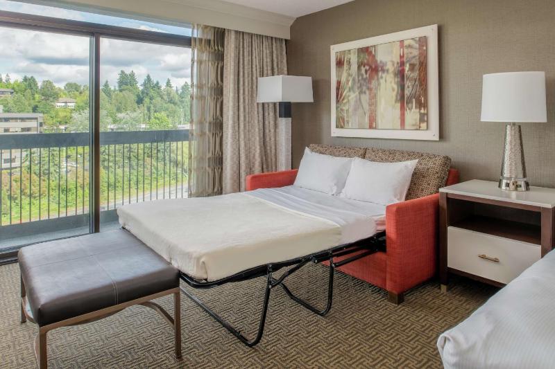 King Room with Sofa Bed image 1