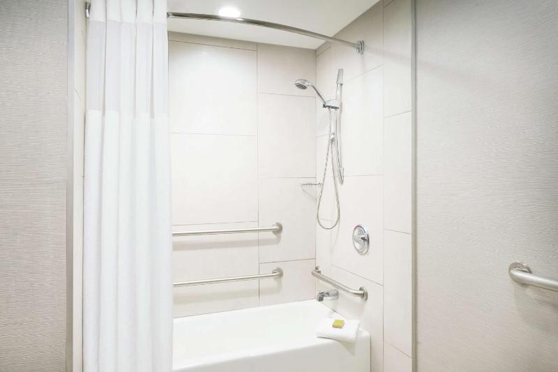 DoubleTree By Hilton Colorado Springs - image 22