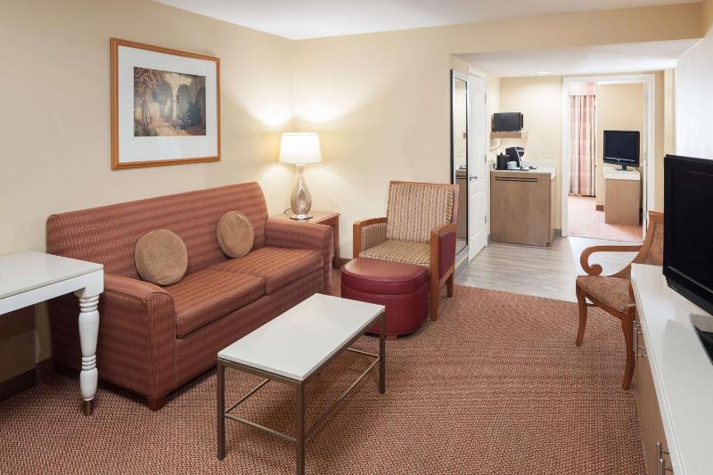 Presidential Suite Two-Bedroom image 3
