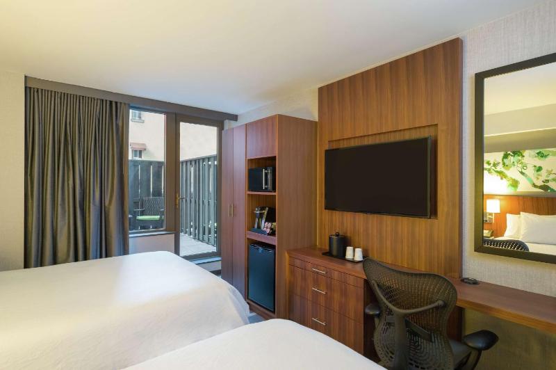 Hilton Garden Inn New York/Central Park South-Midtown West - image 4