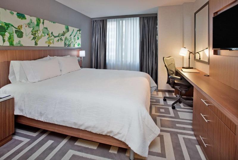 Hilton Garden Inn New York/Central Park South-Midtown West - image 11