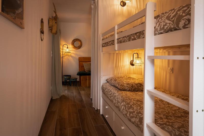 Magic Surf House - image 21