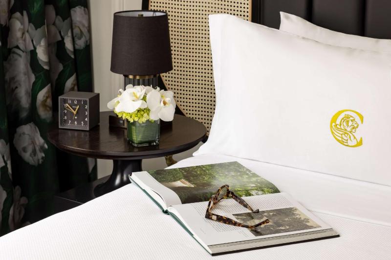 King Room image 3