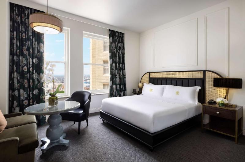 King Room image 2