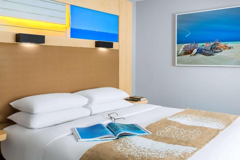 1 KING BED - ADA ACCESSIBLE image 4