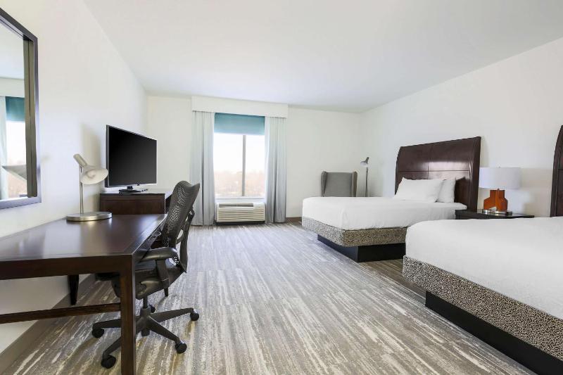 Queen Room with Two Queen Beds image 1