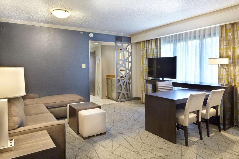 Embassy Suites By Hilton Hotel Atlanta-Galleria - image 22