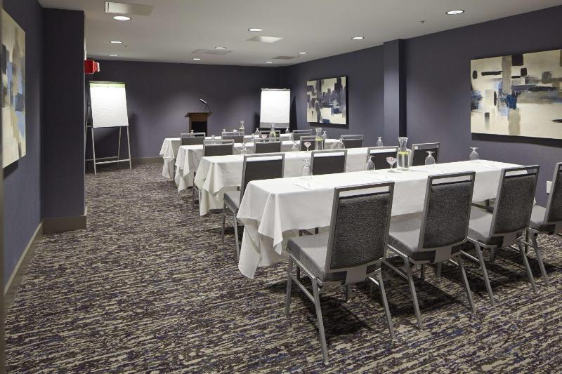 Embassy Suites By Hilton Hotel Atlanta-Galleria - image 19