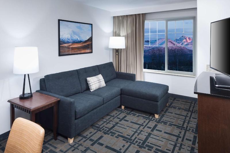 King Suite with Mountain View - Non-Smoking image 3