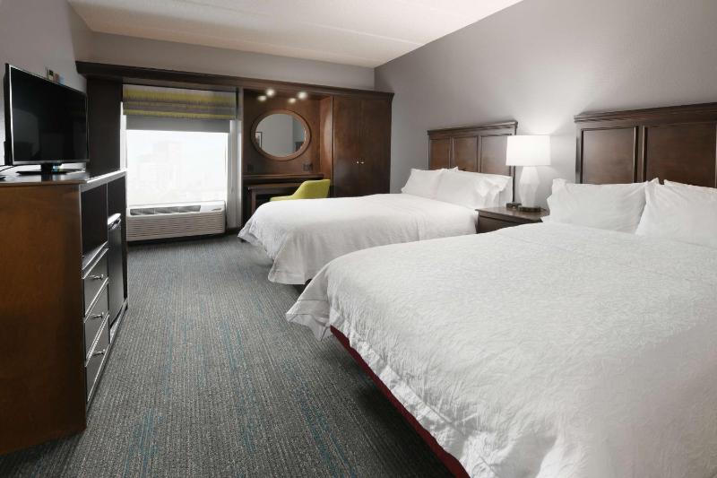 Non-Smoking Double Suite with Kitchen image 4