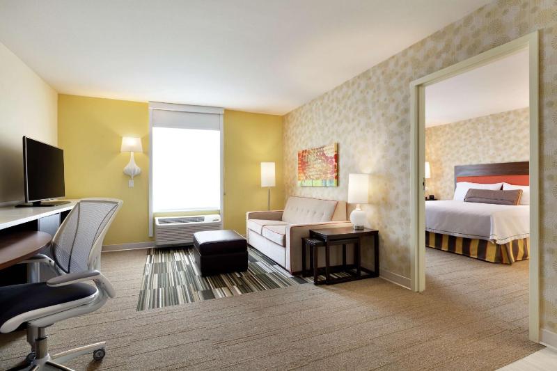 One-Bedroom King Suite image 1