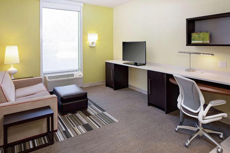 King Suite - Hearing Accessible image 4