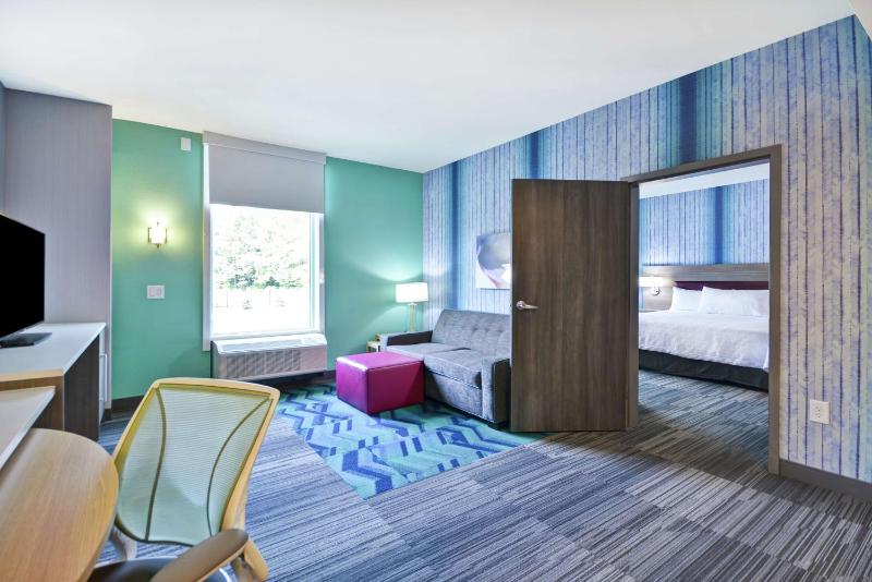 One-Bedroom King Suite - Non-Smoking image 2