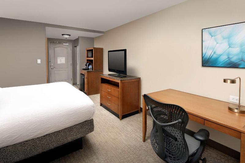 King Room image 3