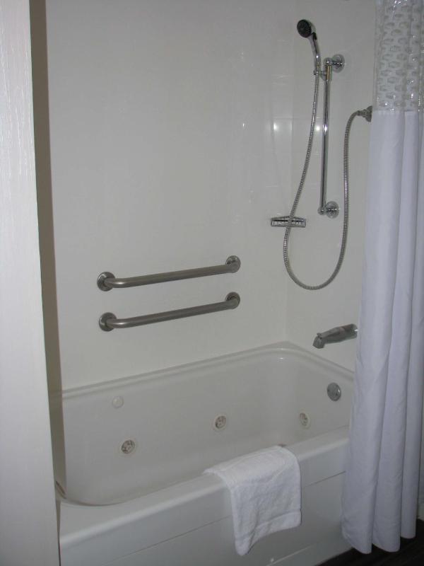 King Room with Accessible Tub - Mobility and Hearing Access/Non-Smoking image 3