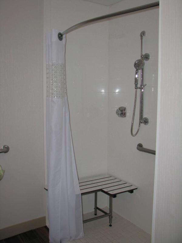 King Room - Hearing Access/Non-Smoking image 2