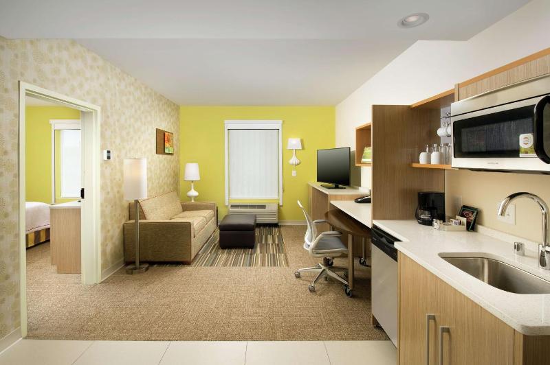 One-Bedroom King Suite - Non-Smoking image 1