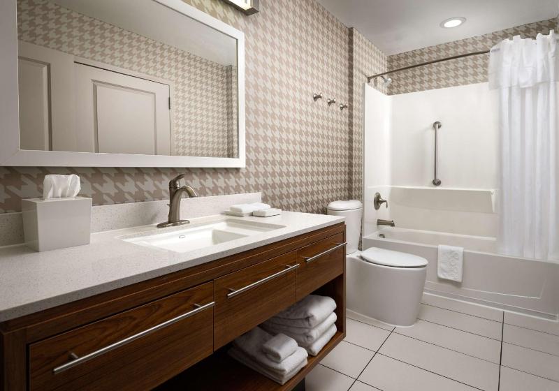 One-Bedroom King Suite - Non-Smoking image 2