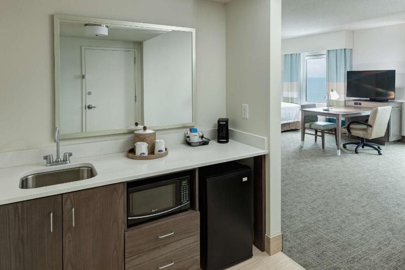 Hampton Inn & Suites Carolina Beach Oceanfront - image 25