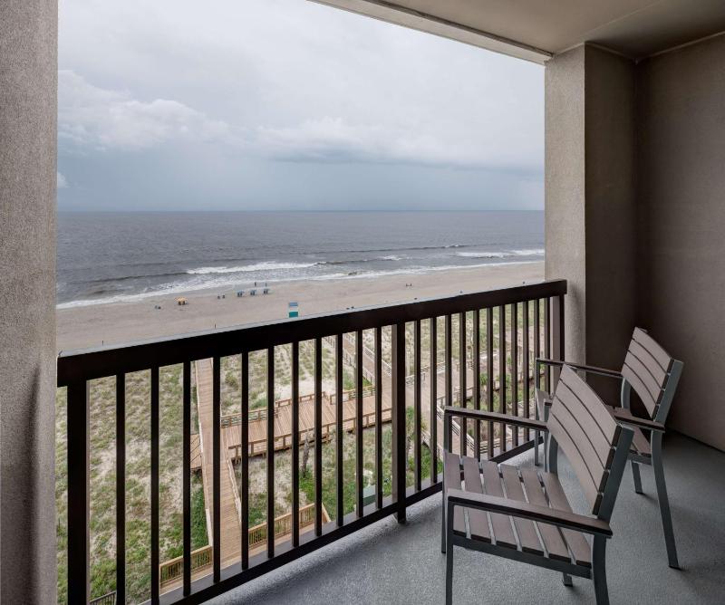 Hampton Inn & Suites Carolina Beach Oceanfront - image 26